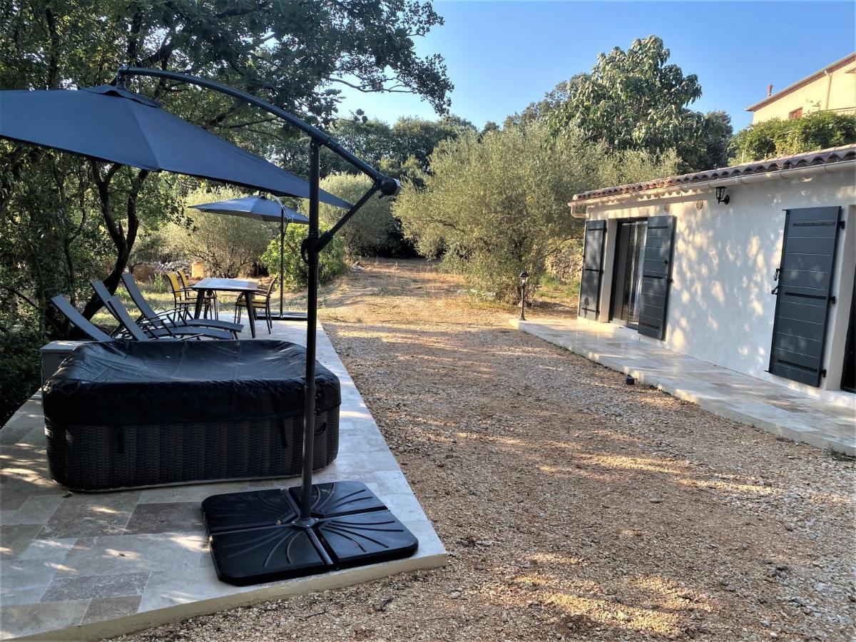 Appartement De Charme Avec Jaccusi Vezenobres Exteriér fotografie