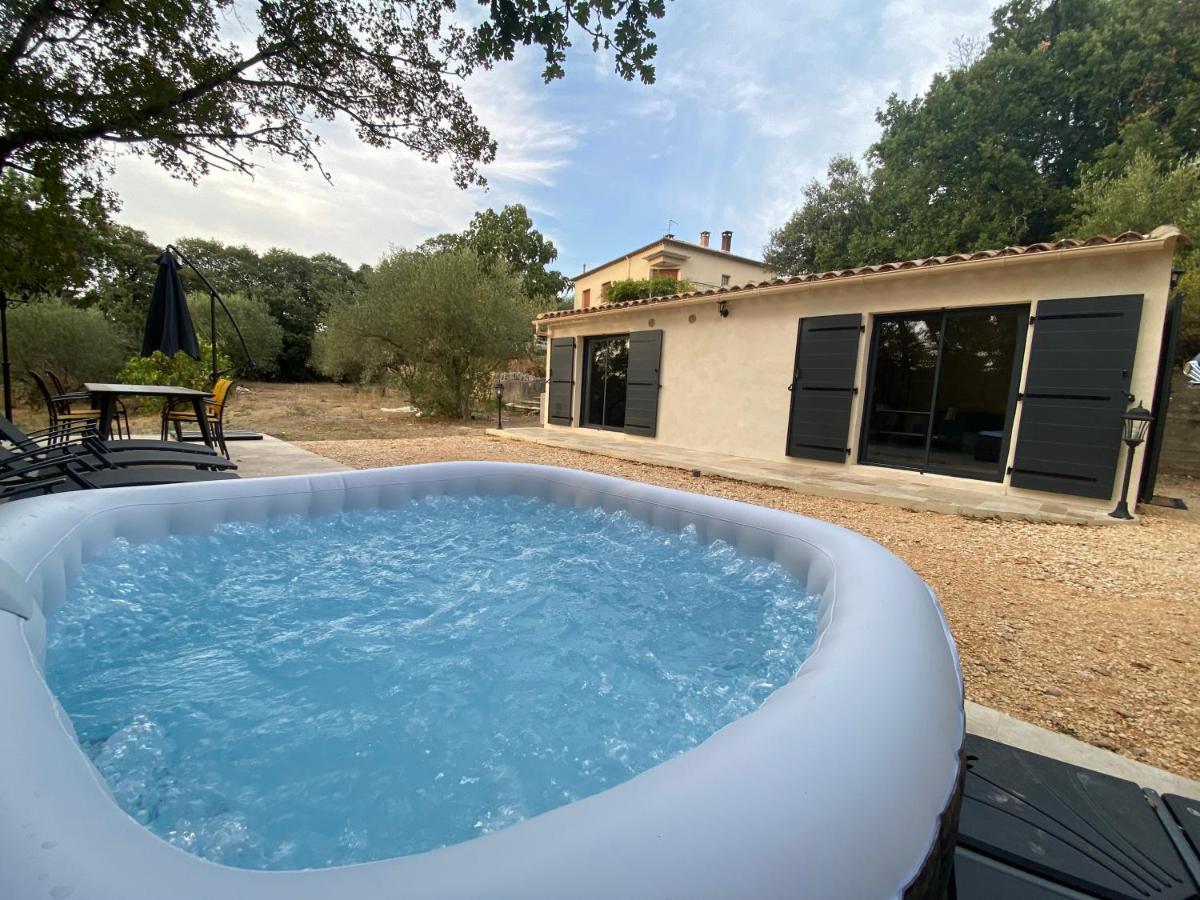 Appartement De Charme Avec Jaccusi Vezenobres Exteriér fotografie
